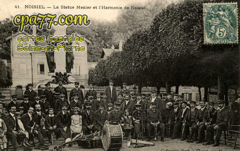 Noisiel (Seine-et-Marne) - La Statue Menier et l&rsquo;Harmonie de Noisiel