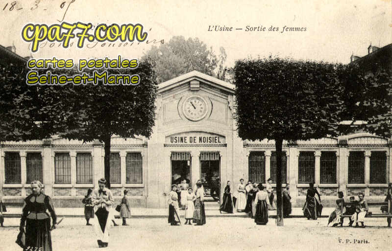 Noisiel (Seine-et-Marne) - l&rsquo;Usine – Sortie des femmes