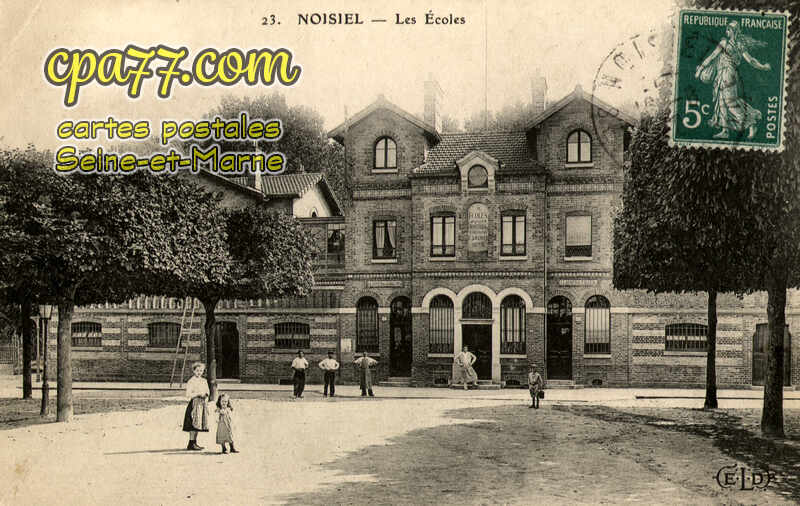 Noisiel (Seine-et-Marne) - Les Ecoles