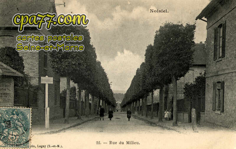 Noisiel (Seine-et-Marne) - Rue du Milieu