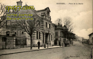 Noisiel (Seine-et-Marne) - Place de la Mairie
