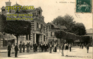 Noisiel (Seine-et-Marne) - Place de la Mairie