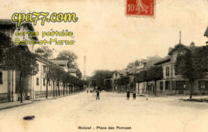 Noisiel (Seine-et-Marne) - Place des Pompes