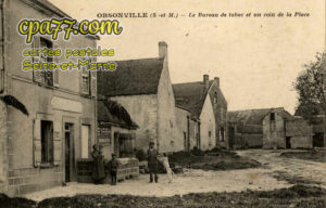 Obsonville (Seine-et-Marne) - Le Bureau de tabac et un coin de la Place