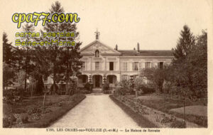 Les Ormes Sur Voulzie (Seine-et-Marne) - La Maison de Retraite