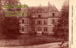 Ozouer Le Voulgis (Seine-et-Marne) - Château Moderne