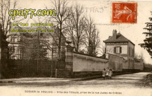Ozouer Le Voulgis (Seine-et-Marne) - Villa des Tilleuls, prise de la rue Judes de Crènes