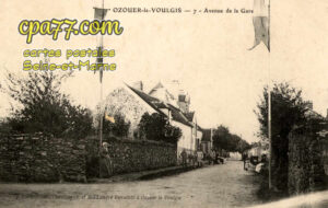 Ozouer Le Voulgis (Seine-et-Marne) - Avenue de la Gare