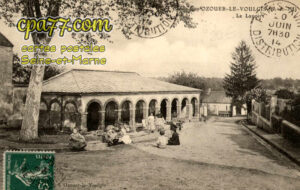 Ozouer Le Voulgis (Seine-et-Marne) - Le Lavoir