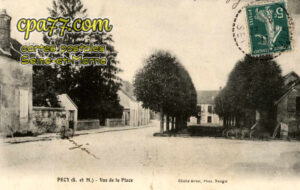 Pécy (Seine-et-Marne) - Vue de la Place
