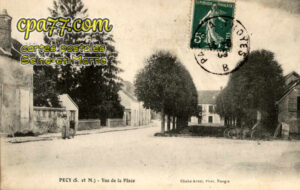 Pécy (Seine-et-Marne) - Vue de la Place