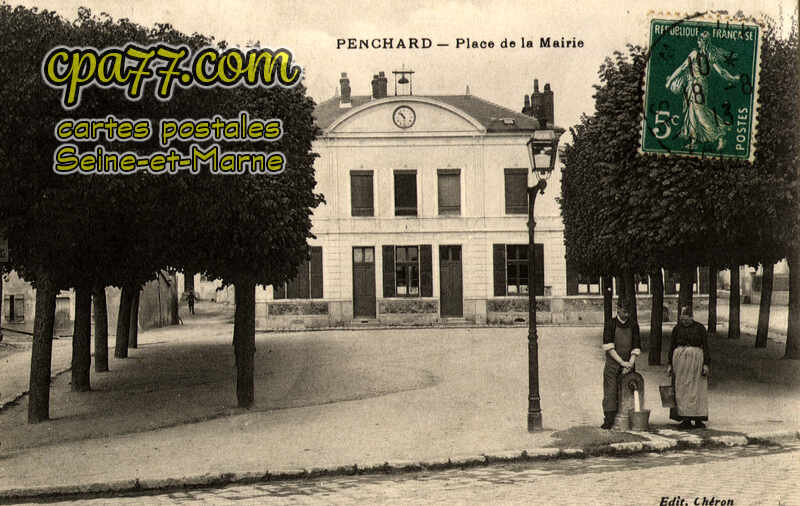 Penchard (Seine-et-Marne) - Place de la Mairie