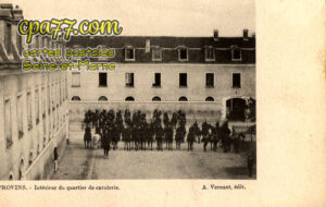 Provins (Seine-et-Marne) - Intérieur du quartier de cavalerie