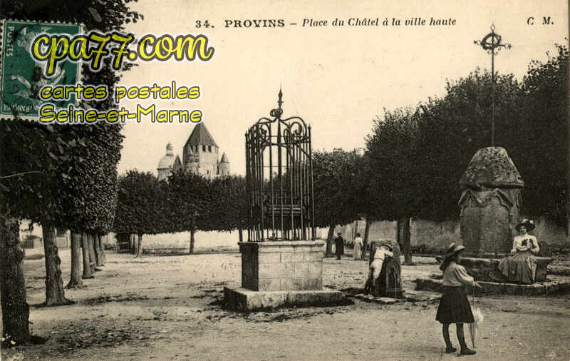 Provins (Seine-et-Marne) - Place du Châtelet