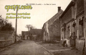 Quiers (Seine-et-Marne) - La Rue du Lavoir