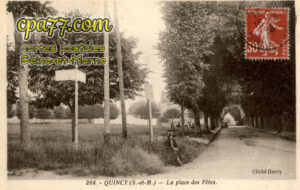 Quincy Voisins (Seine-et-Marne) - La Place des Fêtes