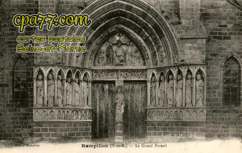 Rampillon (Seine-et-Marne) - Le Grand Portail