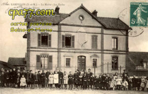 Rampillon (Seine-et-Marne) - La Mairie – Les Ecoles
