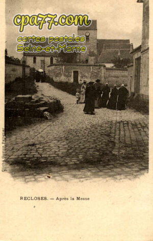 Recloses (Seine-et-Marne) - Après la Messe