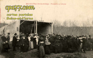 St Augustin (Seine-et-Marne) - Jour de la fête à Sainte-Aubierge – Procession au Calvaire