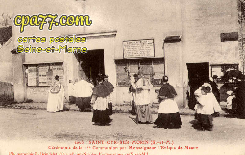 St Cyr Sur Morin (Seine-et-Marne) - Cérémonie de la 1ère Communion par Monseigneur L&rsquo;Evêque de Meaux