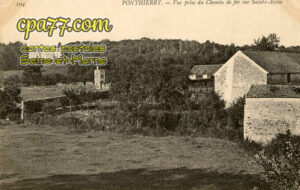 St Fargeau Ponthierry (Seine-et-Marne) - Vue prise du Chemin de fer sur Sainte-Assise