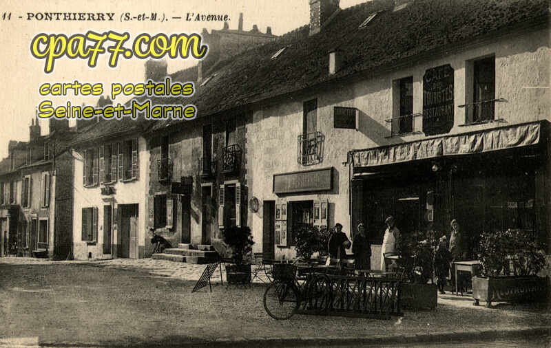 St Fargeau Ponthierry (Seine-et-Marne) - L&rsquo;Avenue
