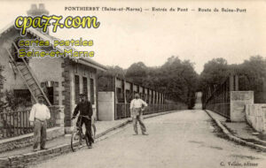 St Fargeau Ponthierry (Seine-et-Marne) - Entrée du Pont – Route de Seine-Port