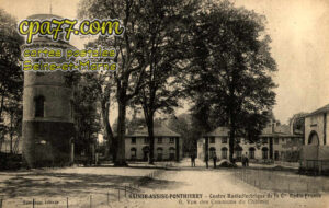 St Fargeau Ponthierry (Seine-et-Marne) - Centre Radioélectrique de la Cie Radio-France – Vue des communs du Château