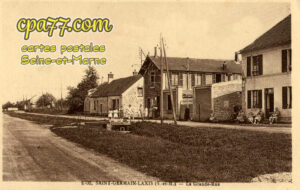 St Germain Laxis (Seine-et-Marne) - La Grande-Rue