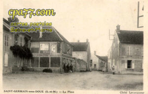 St Germain Sous Doué (Seine-et-Marne) - La Place