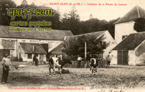 St Jean Les Deux Jumeaux (Seine-et-Marne) - Intérieur de la Ferme de Lanoue