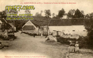 St Jean Les Deux Jumeaux (Seine-et-Marne) - Entrée de la Ferme du Château de Saint-Jean