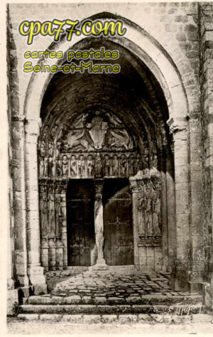 St Loup De Naud (Seine-et-Marne) - Portail de l&rsquo;Eglise