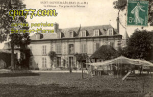St Sauveur Lès Bray (Seine-et-Marne) - Le Château – Vue prise de la Pelouse
