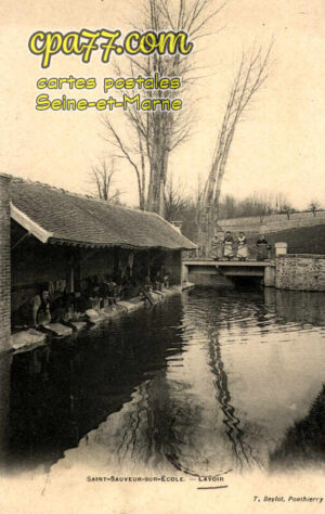 St Sauveur Sur École (Seine-et-Marne) - Lavoir