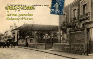 St Soupplets (Seine-et-Marne) - La Grande Rue et Mairie