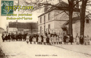 Salins (Seine-et-Marne) - L&rsquo;Ecole