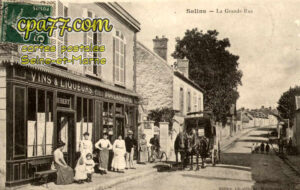 Salins (Seine-et-Marne) - La Grande Rue