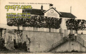 Samoreau (Seine-et-Marne) - La Mairie et le Monument aux Morts