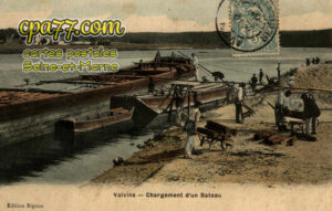 Samoreau (Seine-et-Marne) - Chargement d&rsquo;un Bateau