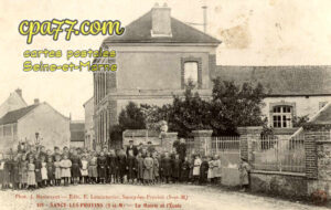 Sancy Lès Provins (Seine-et-Marne) - La Mairie et l&rsquo;Ecole