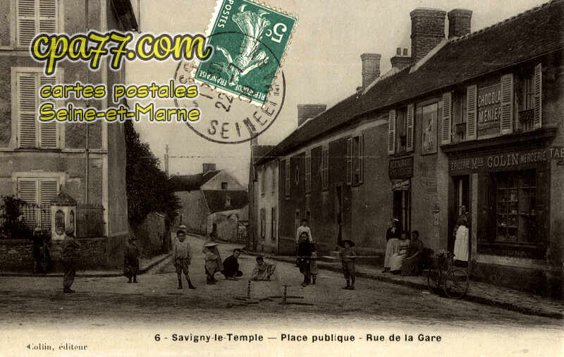Savigny Le Temple (Seine-et-Marne) - Place publique – Rue de la Gare