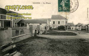 Savins (Seine-et-Marne) - La Place