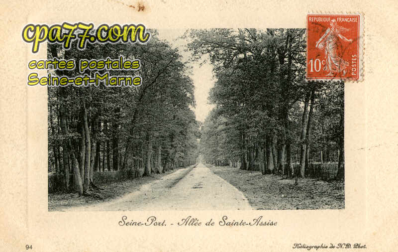 Seine Port (Seine-et-Marne) - Allée de Sainte-Assise