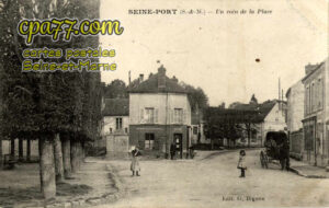 Seine Port (Seine-et-Marne) - Un coin de la Place