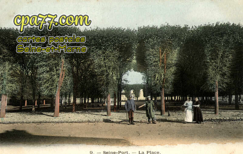 Seine Port (Seine-et-Marne) - La Place