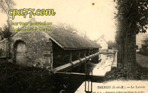 Thénisy (Seine-et-Marne) - Le Lavoir