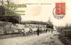 Thieux (Seine-et-Marne) - Rue du Lavoir