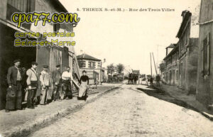 Thieux (Seine-et-Marne) - Rue des Trois Villes (en l&rsquo;état)